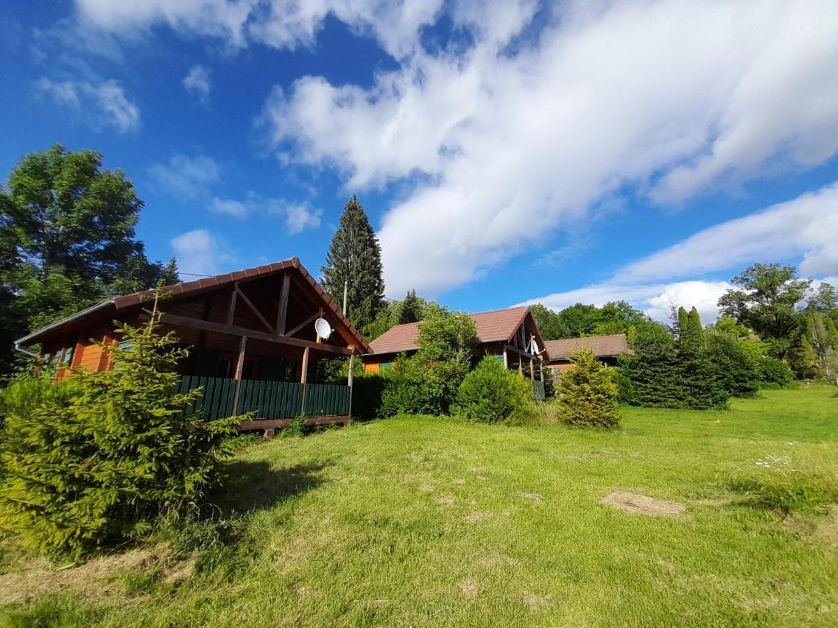 Camping-Chalets La Faviere Lac des Rouges Truites Exterior photo